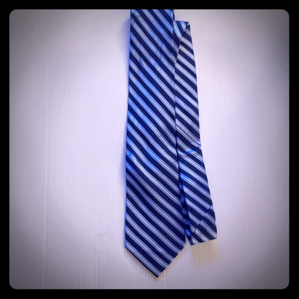 New Pronto Uomo Blue Men's wearhouse tie  w)tags